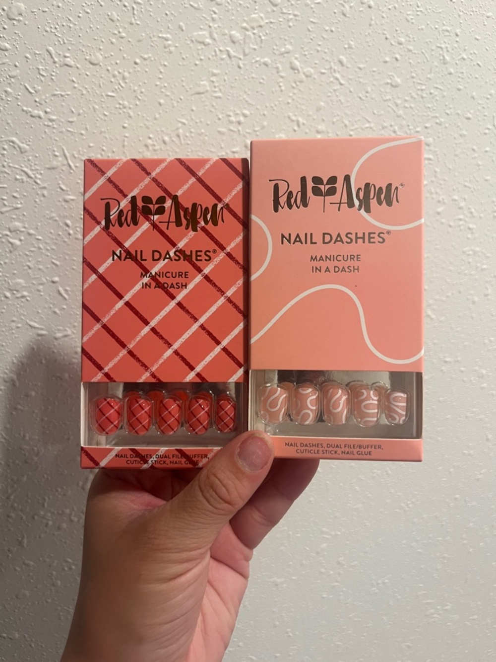 Red Aspen Nail Dashes Press-On Nails — Coral Pink Set